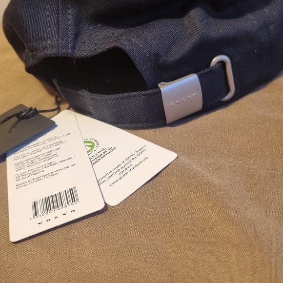 Black Cap - Picture 3 of 5